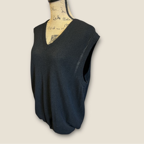 Peru Unlimited Black Alpaca Wool Blend Sweater Vest Office Classic Preppy - Picture 4 of 9